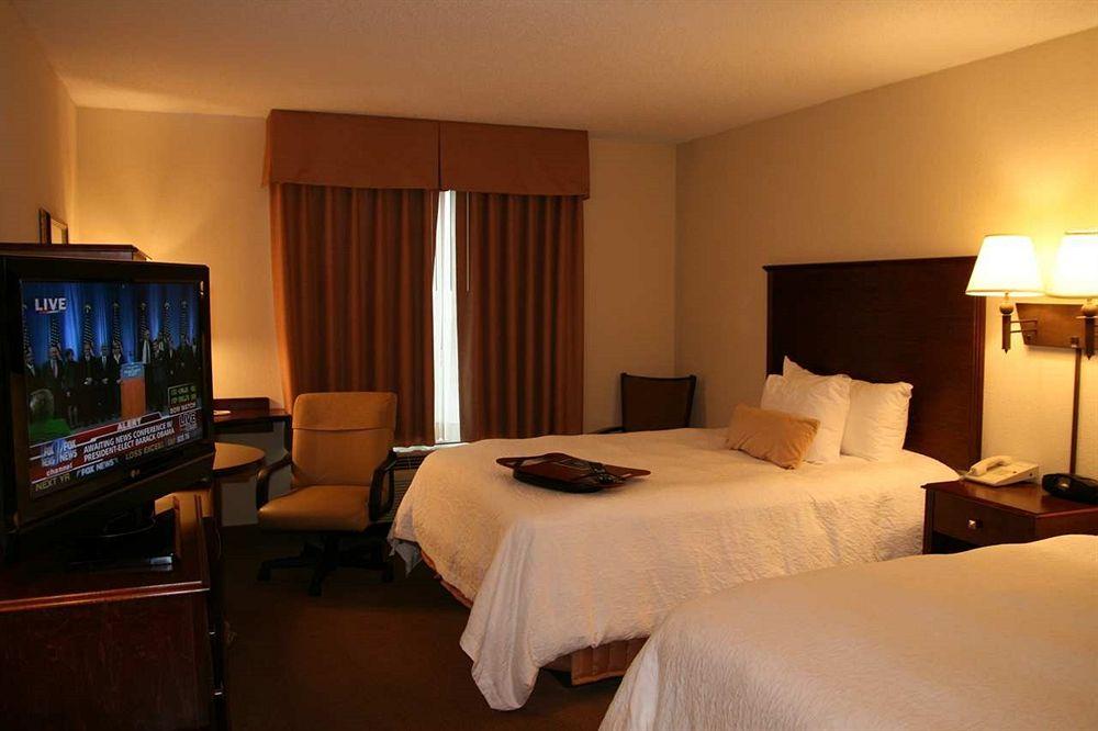 Hampton Inn & Suites Oxford-Anniston Eksteriør billede
